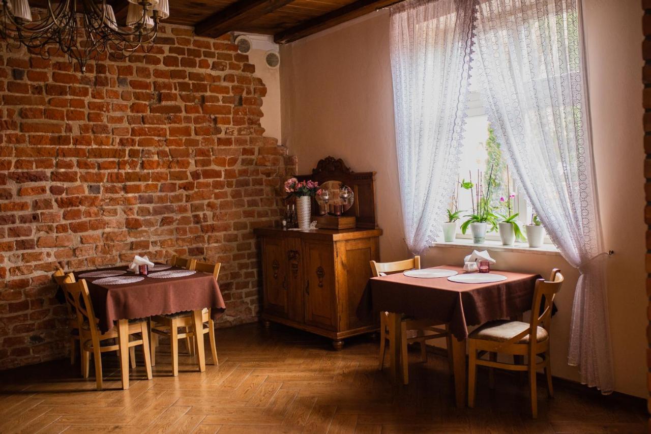 Hotel Przedzamcze Dzialdowo Bagian luar foto