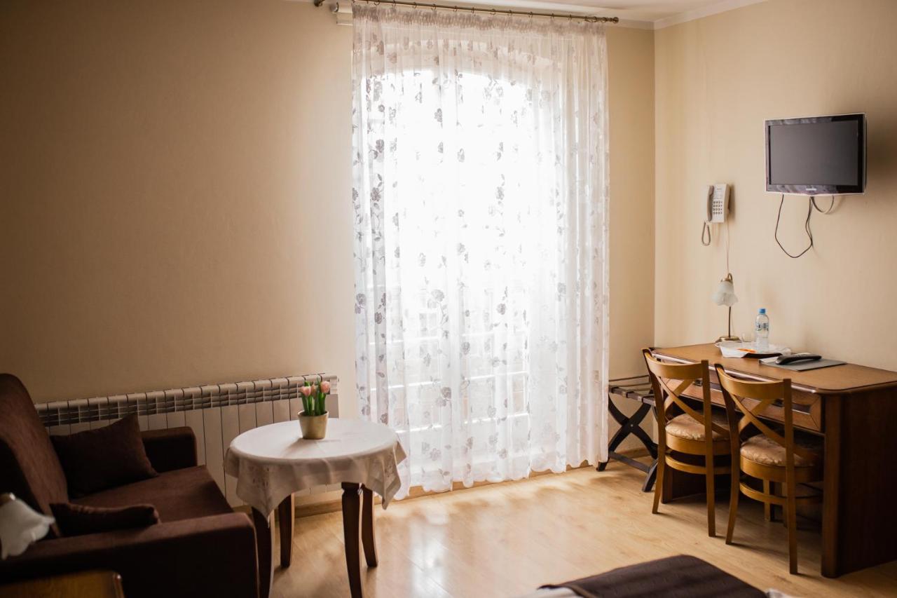 Hotel Przedzamcze Dzialdowo Bagian luar foto