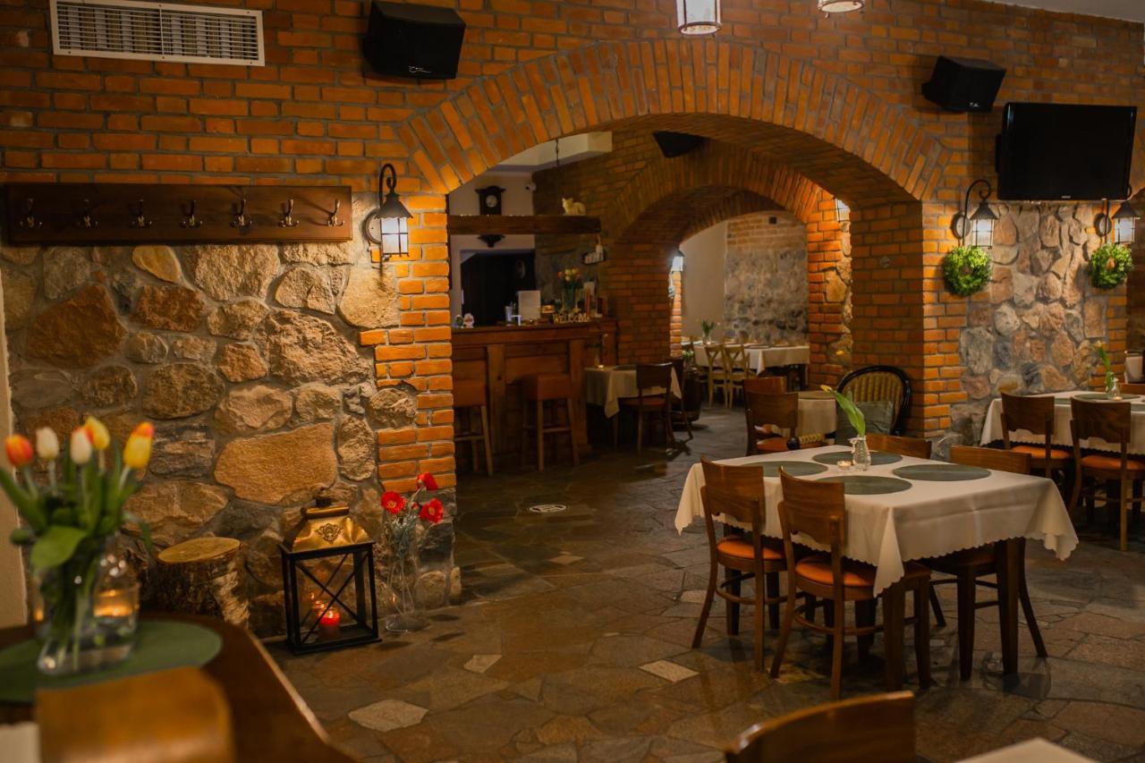 Hotel Przedzamcze Dzialdowo Bagian luar foto