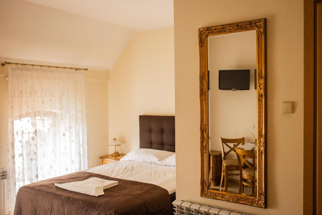 Hotel Przedzamcze Dzialdowo Bagian luar foto