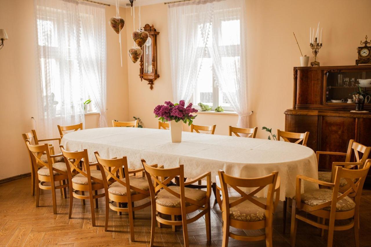 Hotel Przedzamcze Dzialdowo Bagian luar foto