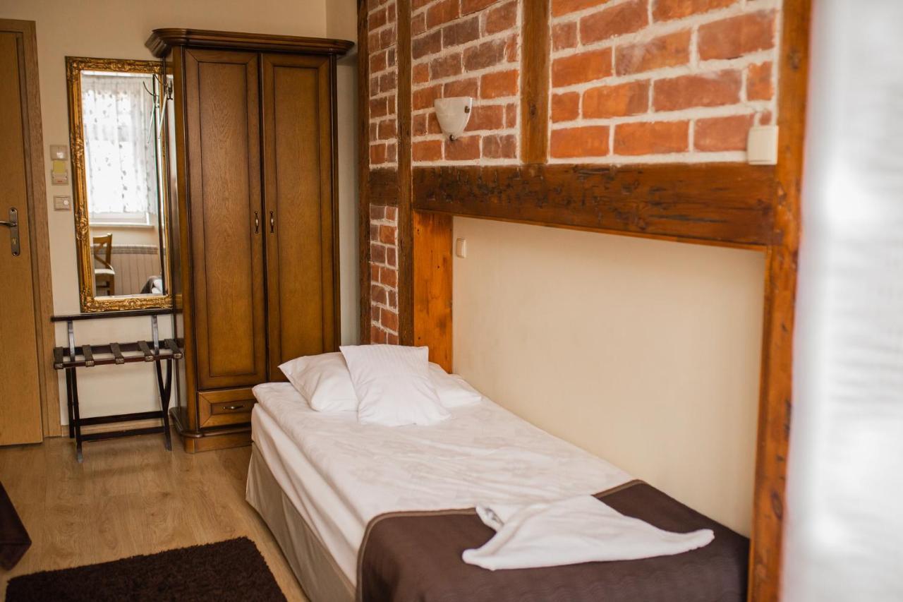 Hotel Przedzamcze Dzialdowo Bagian luar foto
