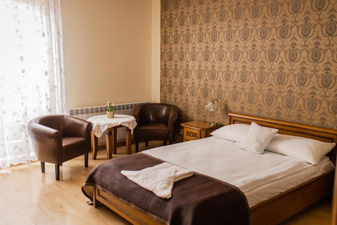 Hotel Przedzamcze Dzialdowo Bagian luar foto