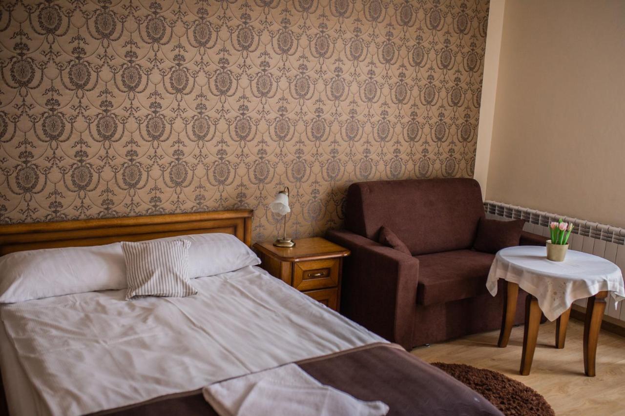 Hotel Przedzamcze Dzialdowo Bagian luar foto